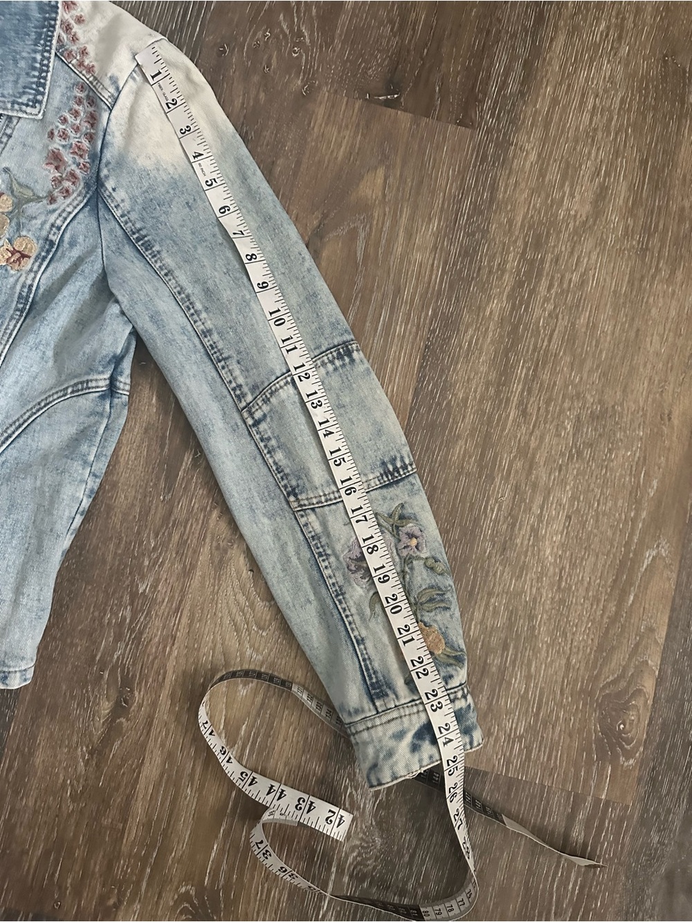 Cream Embroidered Denim Jacket Fits - Picture 13 of 16